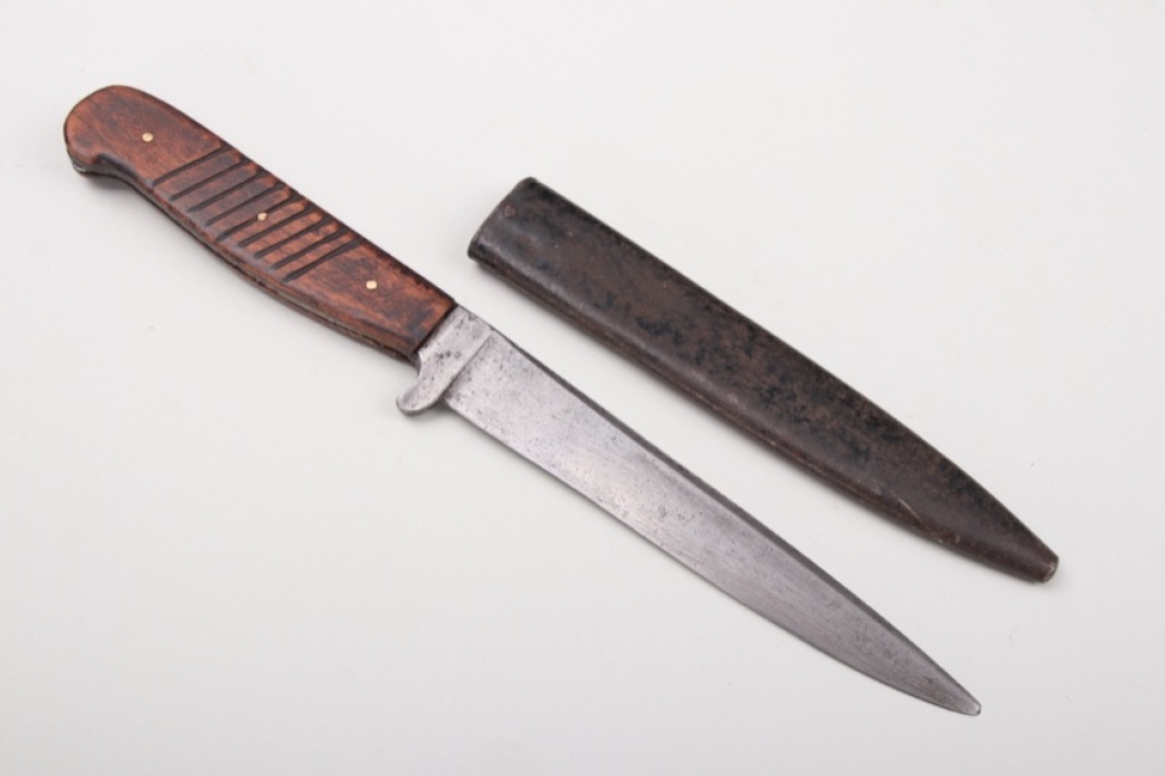 Prussia - WWI trench knife - "F.W. Backhaus"