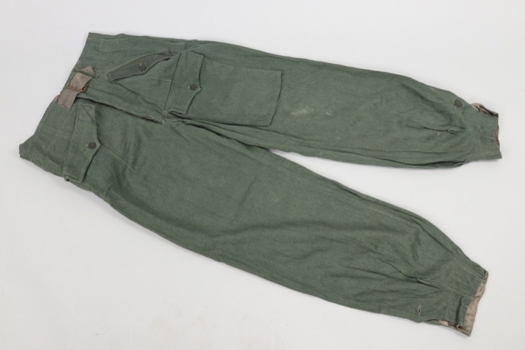 Heer Sturmgeschütz trousers with pocket - Rb-numbered