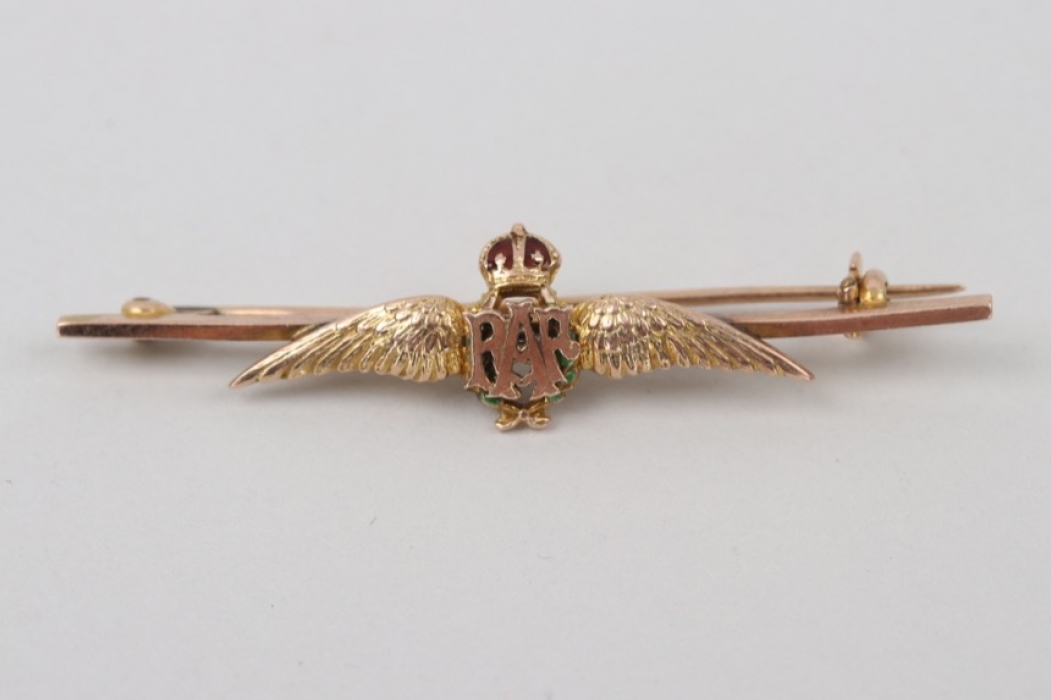 Royal Airfroce Sweetheart Brooch - 9 ct gold