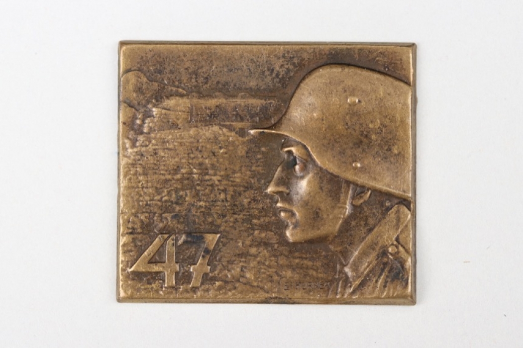 WWI (KuK) IR 47 "Graf von Beck-Rzikowsky" cap badge