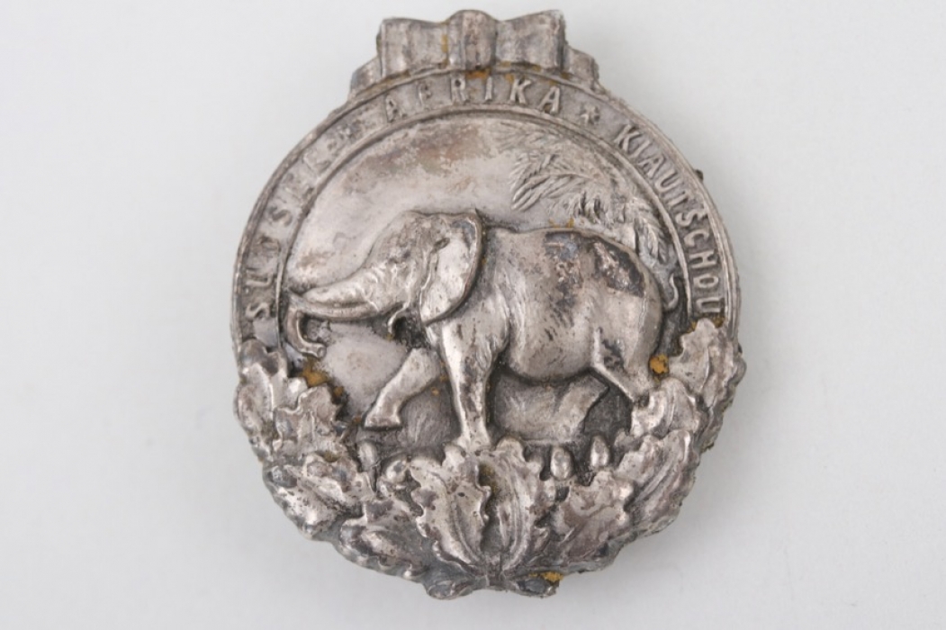 Colonial "Elephant" Badge 1922