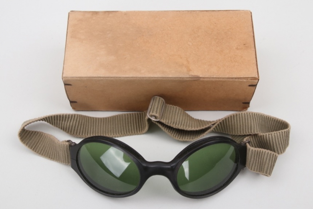 Luftwaffe splinter protection goggles with box