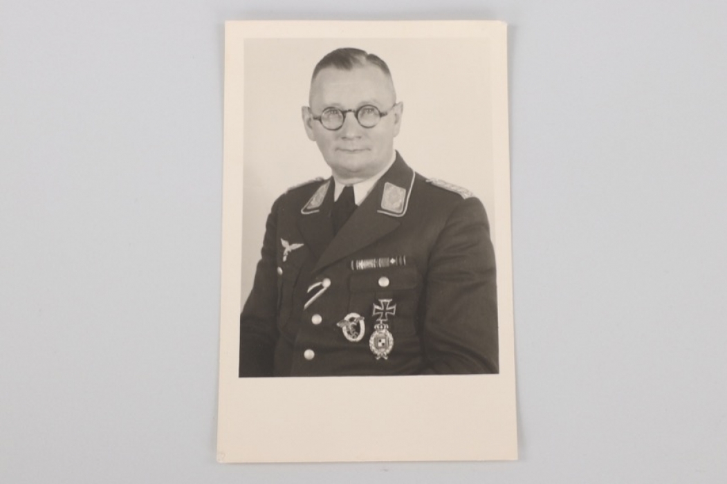 Luftwaffe portrtait photo of a WWI observer