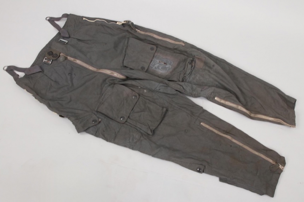 Luftwaffe flight trousers 1944 - Rb-numbered