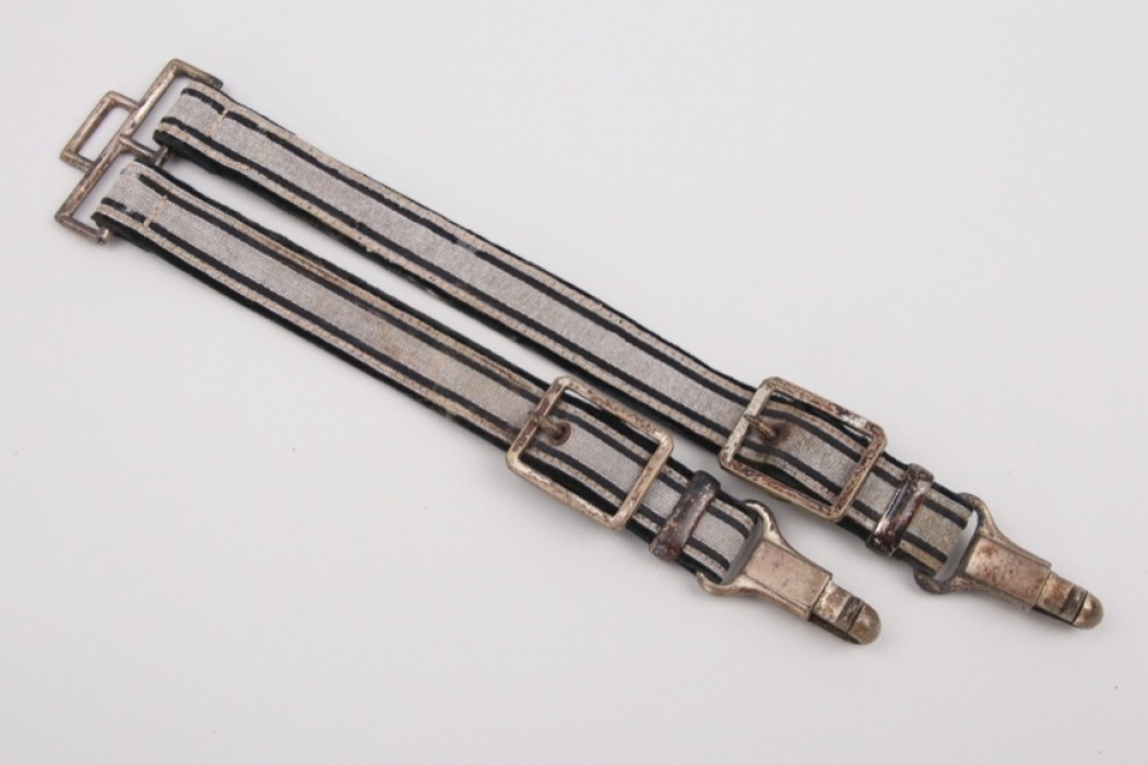 Dagger hangers for the Bahnschutz leader's dagger