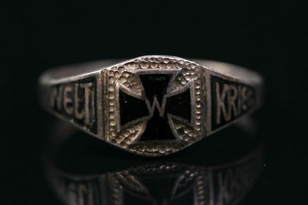 Silver ring with Iron Cross "Weltkrieg"