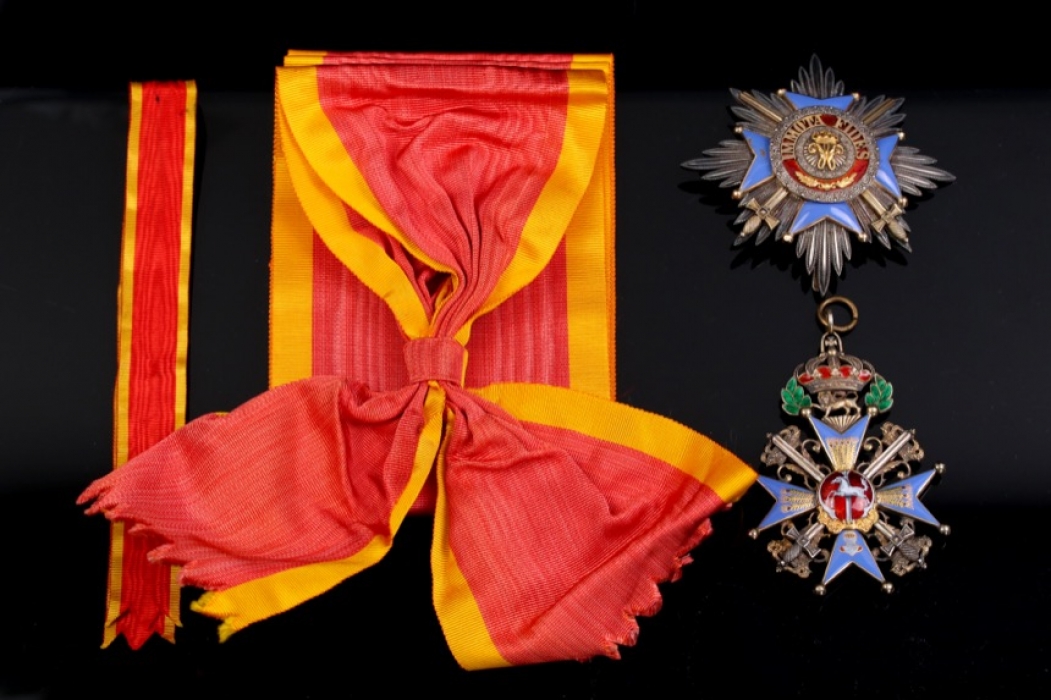 Brunswick - Order of Henry the Lion Grand Cross Set with Swords through the Middle