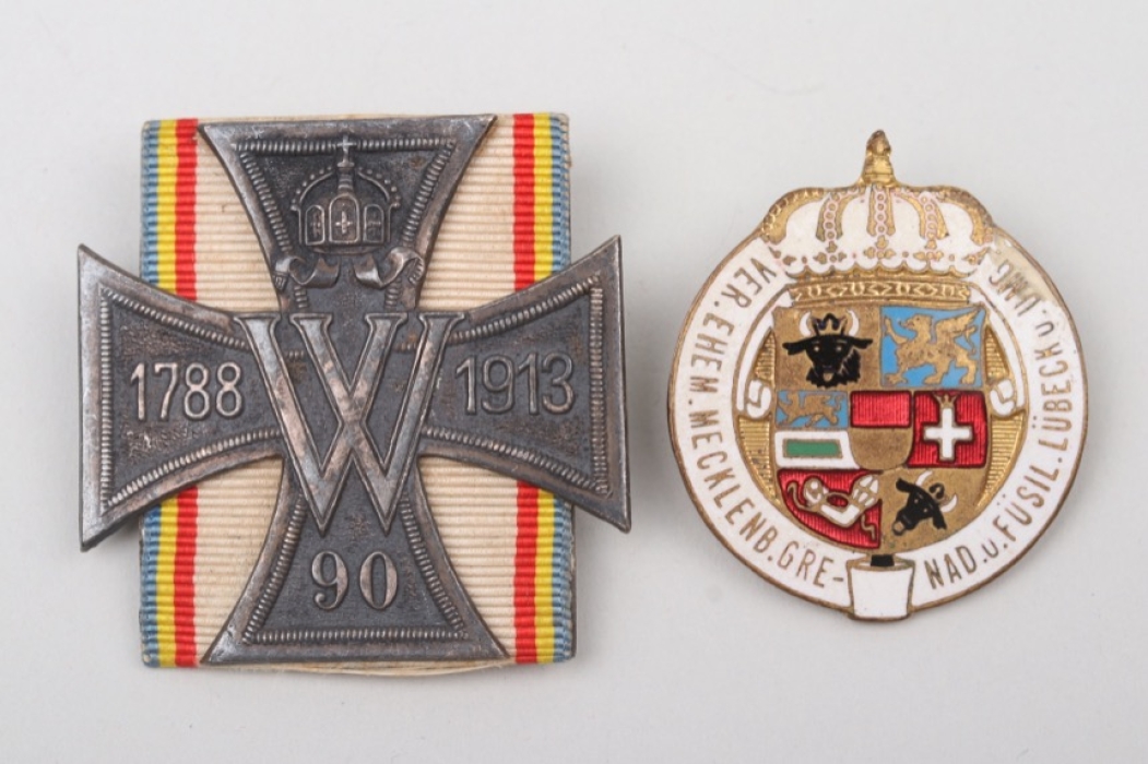 Lot of two Mecklenburg regimental related badges