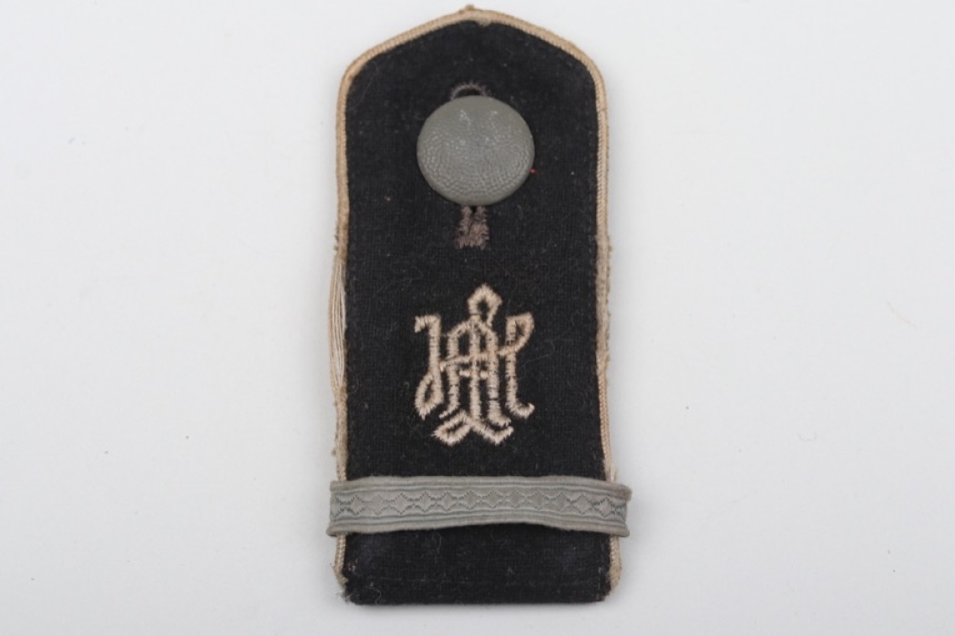 Waffen-SS Infanterie "LAH" single shoulder board for an NCO candidate