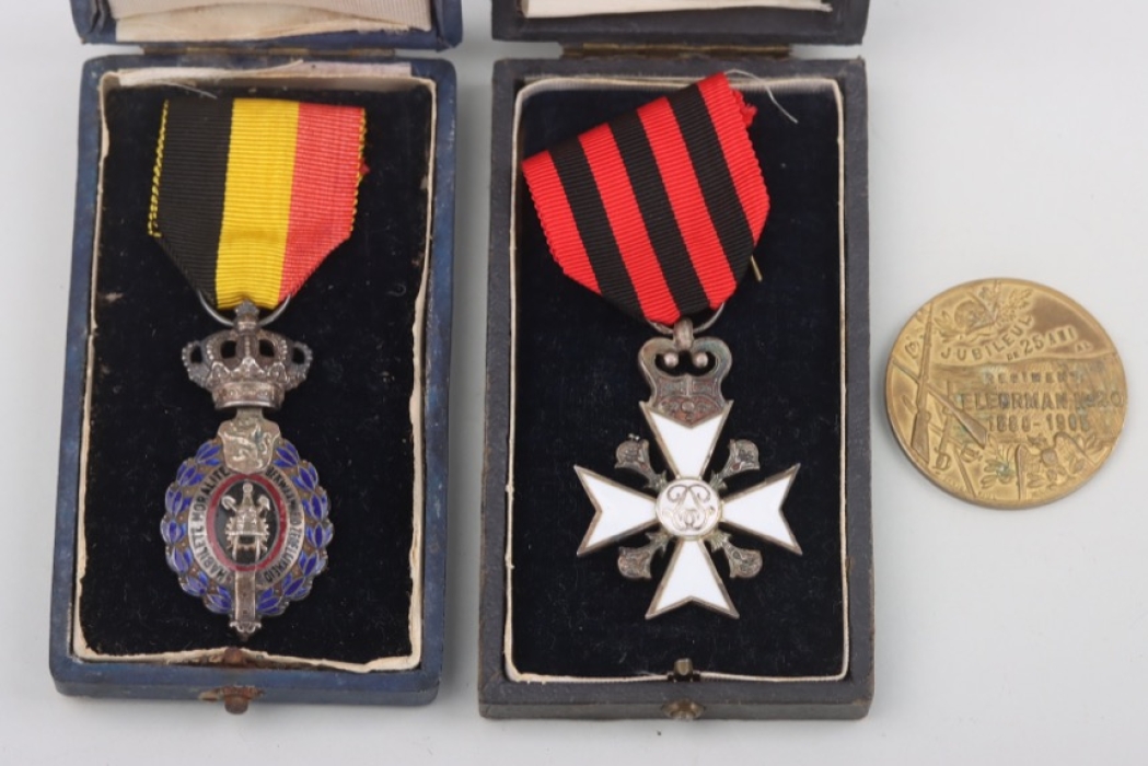 Belgium - lot of three badges