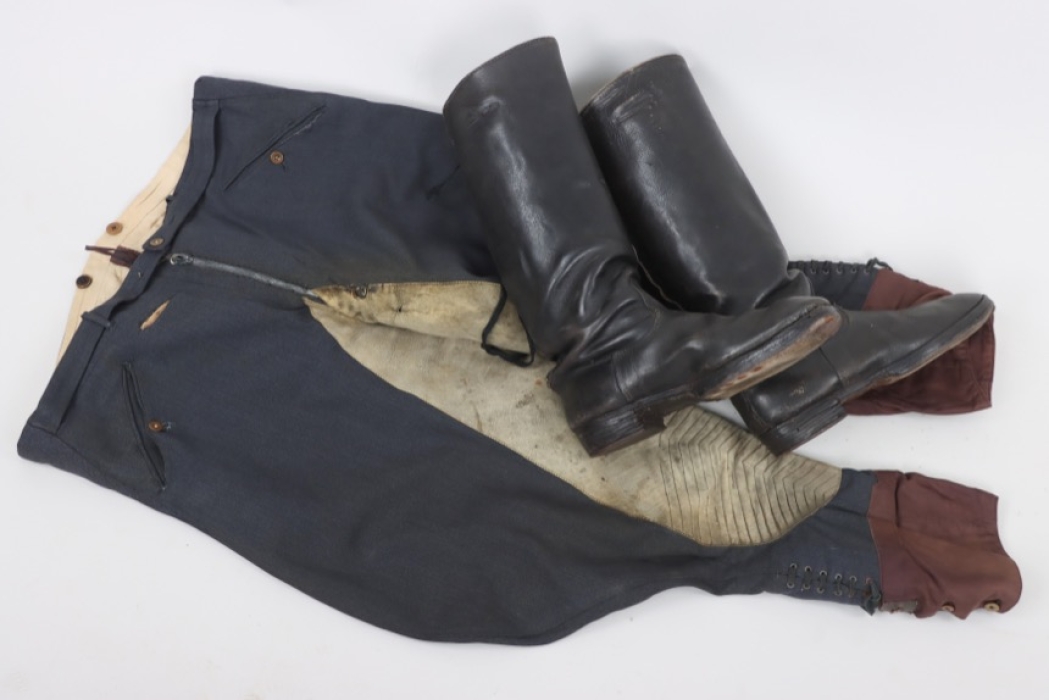 Luftwaffe officer's breeches and boots