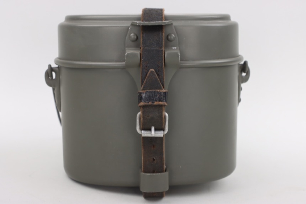 Wehrmacht mess kit with strap - E.E.F.39