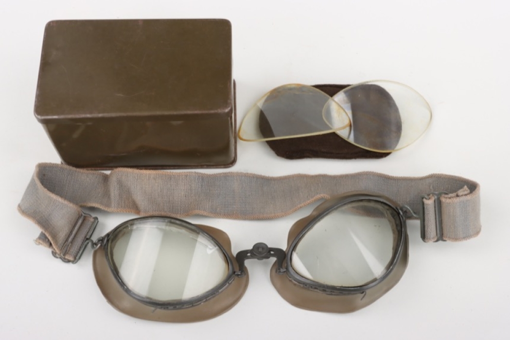 Wehrmacht wind protection goggles in case + extra lenses