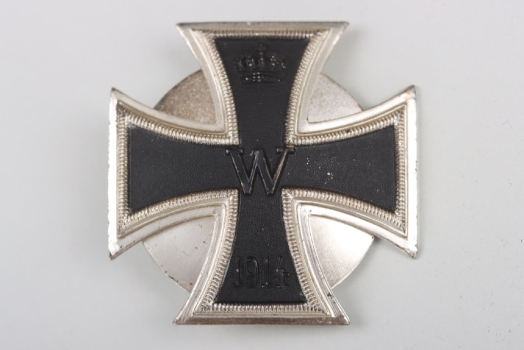 1914 Iron Cross 1st Class on screw-back - Petz & Lorenz (variant)