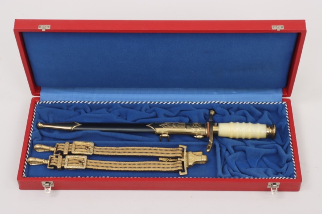 East German - NVA admiral's dagger with hangers and presentation case