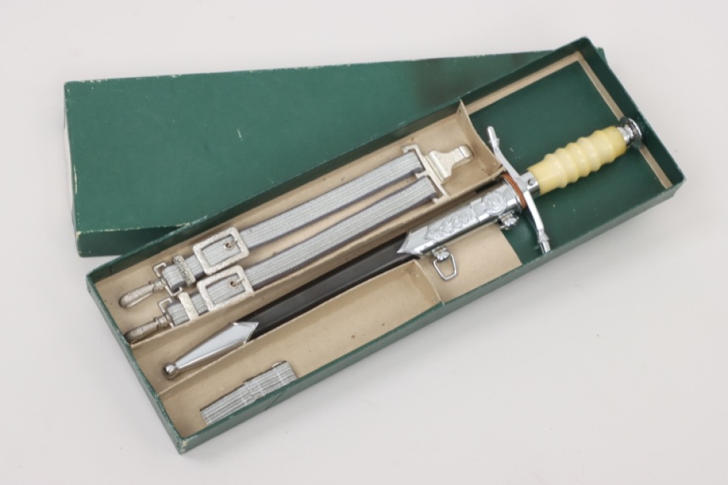 East German - NVA army officer's dagger with hangers and presentation case