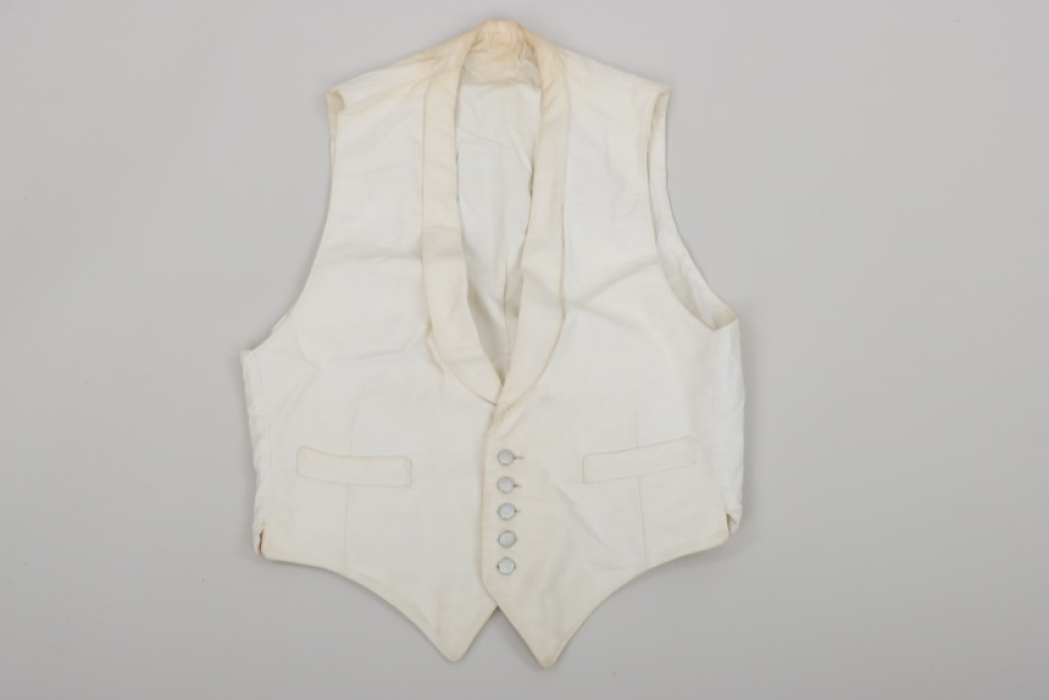 Luftwaffe white vest for the gala jacket