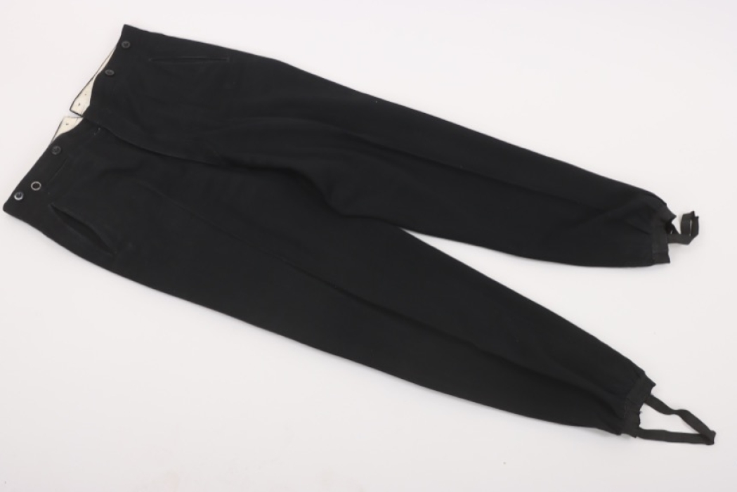Heer black Panzer trousers for an officer