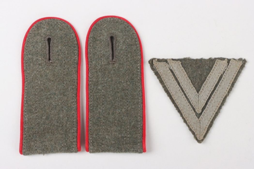 Pair of shoulder straps for Artillerie with arm-chevron Obergefreiter