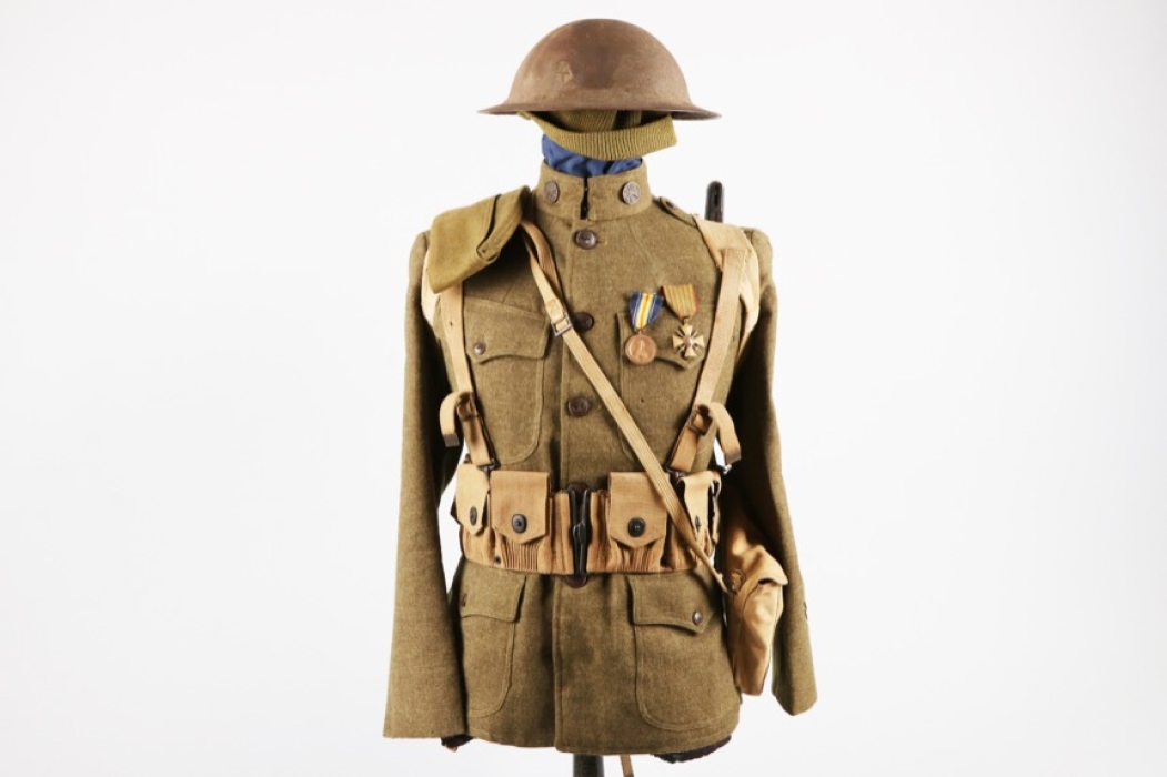 Uniform of a member of the 28th Infantry Division, 110th Infantry