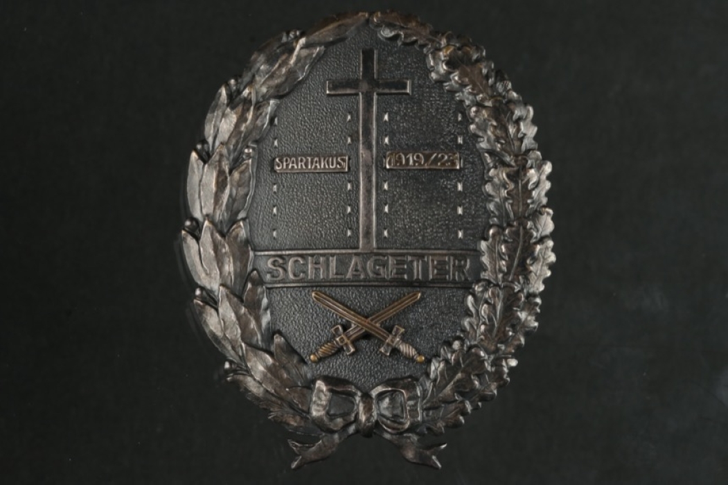 Schlageter Shield with Spartakus Clasp, 2nd Pattern