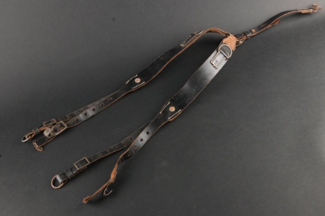 Wehrmacht belt support strap (y-strap) - Rbnr