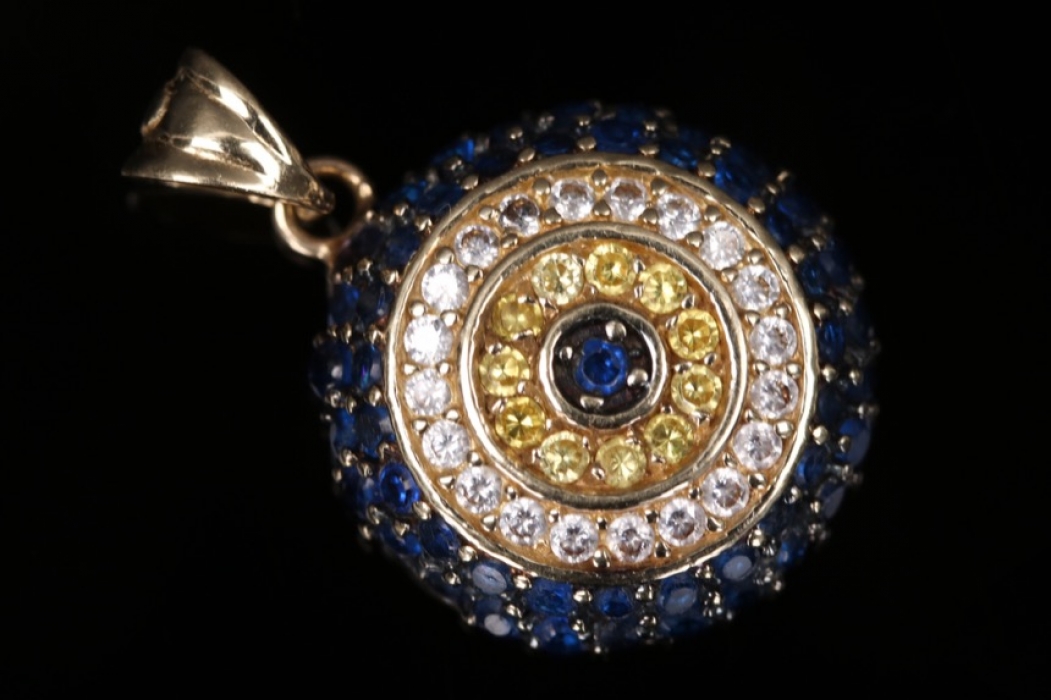 Round pendant with sapphires and other colorful gemstones
