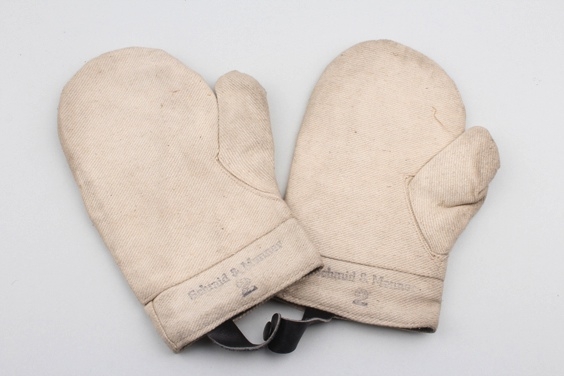 Unissued RAD working gloves