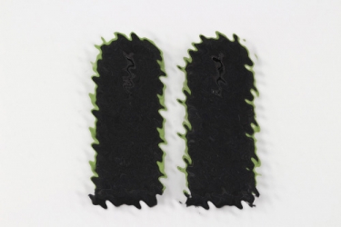 Waffen-SS green piped shoulder boards EM