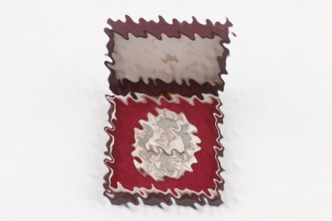 Wound Badge in silver in case - Brehmer