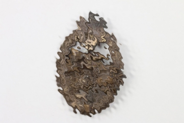 Tank Assault Badge in bronze A.S. marked 