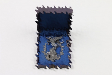 Case for Flak Badge + miniature