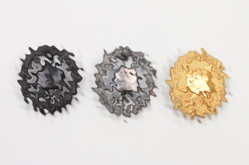 WW1 Wound Badges in black, silver & gold