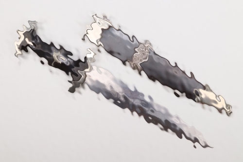 SS chained Service Dagger - He