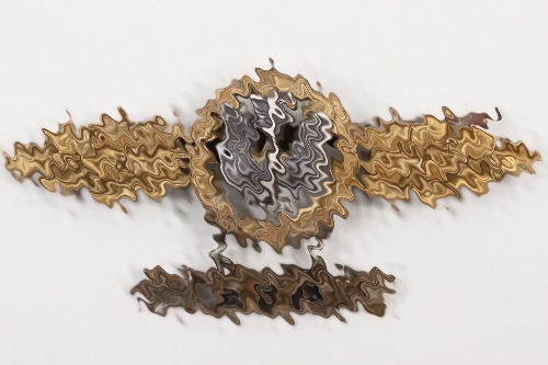 Squadron Clasp for Zerstörer in gold with "200" hanger