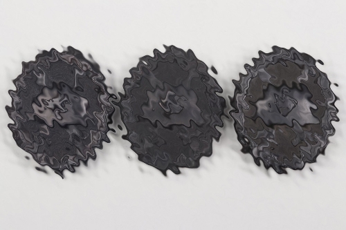 3 + Wound Badges in black - 81 & 65