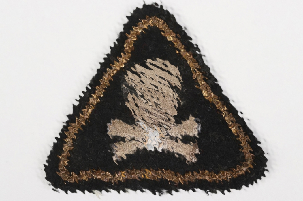 Dutch/Freikorps - skull sleeve badge - unknown