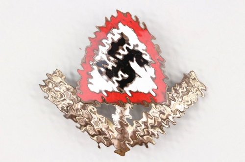 RAD enamel leader's cap badge