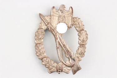 Infantry Assault Badge in silver (cupal) 