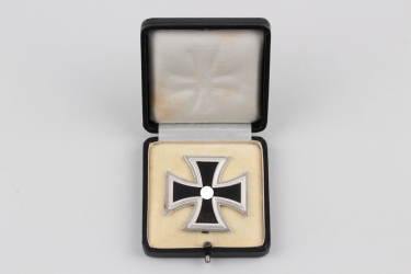 Mint 1939 Iron Cross 1st Class in case W&L