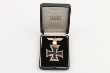 1939 Clasp with Iron Cross 1st Class in LDO case