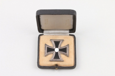 1939 Iron Cross 1st Class in case - Wächtler