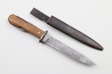 Heer trench knife with tools 