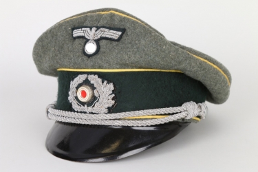 Heer signals officer's visor cap