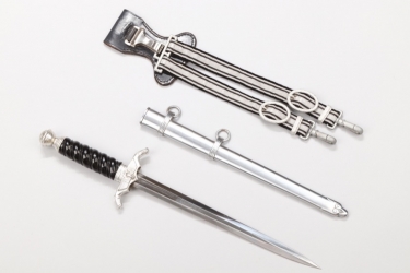Bahnschutz leader's dagger (Eickhorn) with hangers