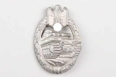 Tank Assault Badge in silver - semi hollow