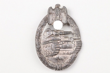 Tank Assault Badge in silver - "seven wheel" type