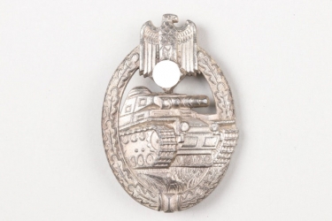 Tank Assault Badge in silver - crimped