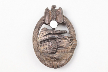 Tank Assault Badge in bronze - hollow