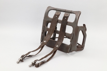 Wehrmacht signals foldable cable carrier - hkh44